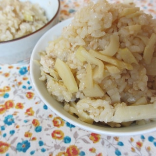 タケノコと鶏そぼろの炊き込みご飯（3分づき米）